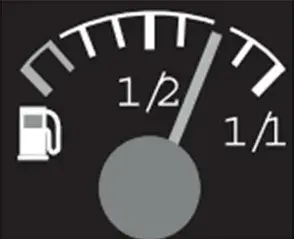 No tanque de um certo carro de passeio cabem até 50 L de combustível, e o rendimento médio deste carro na estrada é de 15 km/L de combustível. Ao sair para uma viagem de 600 km o motorista observou que o marcador de combustível estava exatamente sobre uma das marcas da escala divisória do marcador, conforme figura a seguir.
